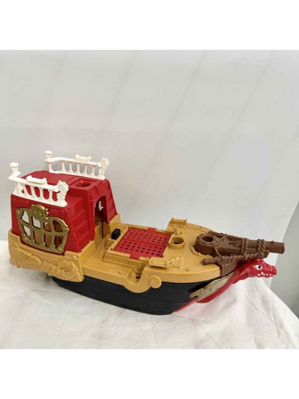 VTG 1998 Fisher Price Great Adventures Pirate Ship 9 Figures #77041 - Incomplete